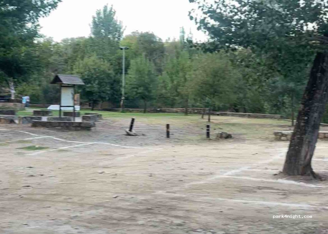 (10896) Perales del Puerto - Unnamed Road — foto 4