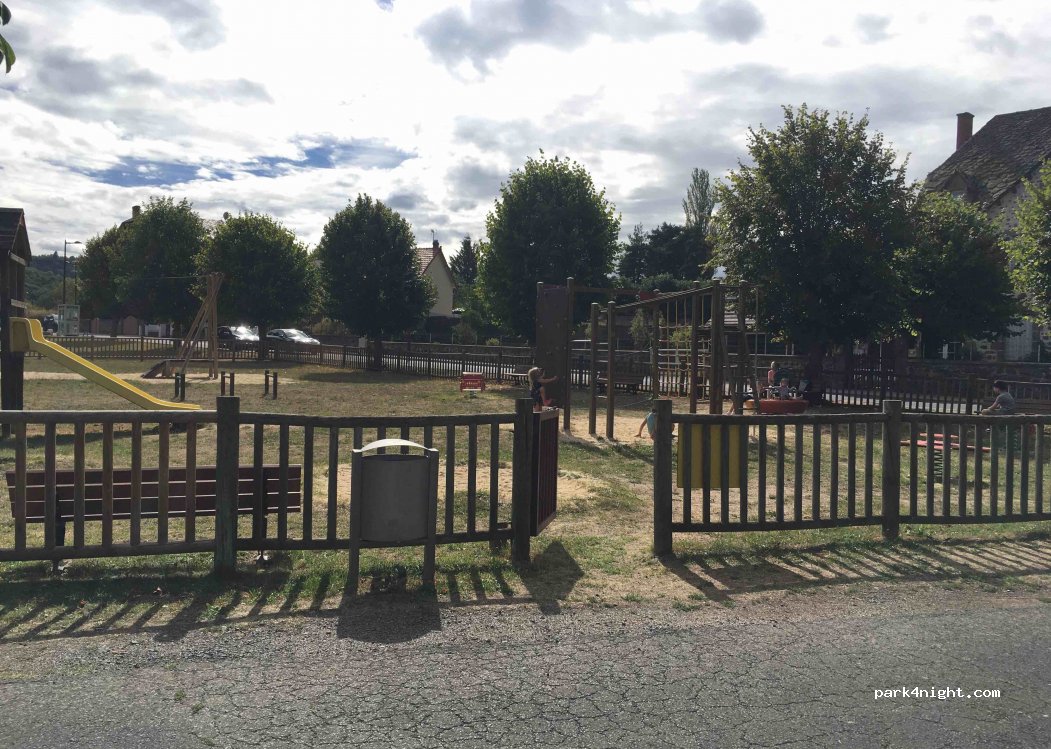 (15170) Neussargues en Pinatelle - 16 Rue du Calvaire — foto 3