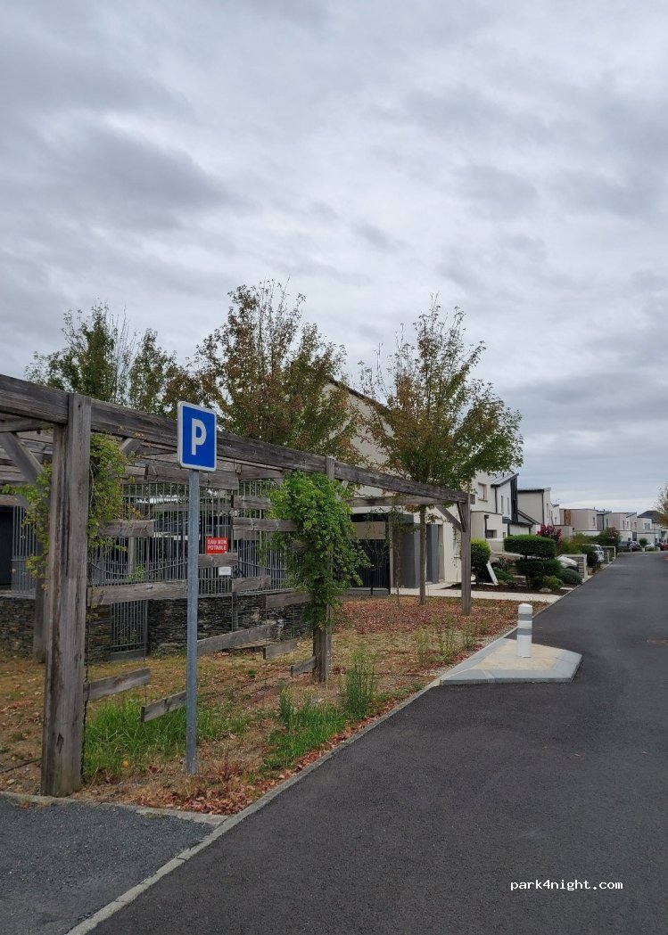 (49130) Les Ponts-de-Cé - 12 Rue Rosa Parks — foto