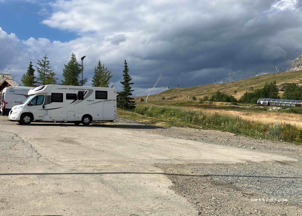 (38750) Huez - 12 Avenue du Rif Nel — foto 3