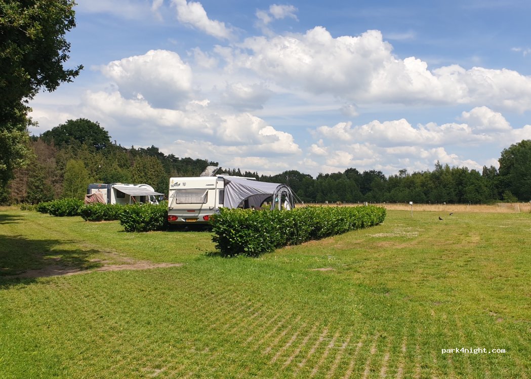 Mobile Home Site | De Groene Linden — foto