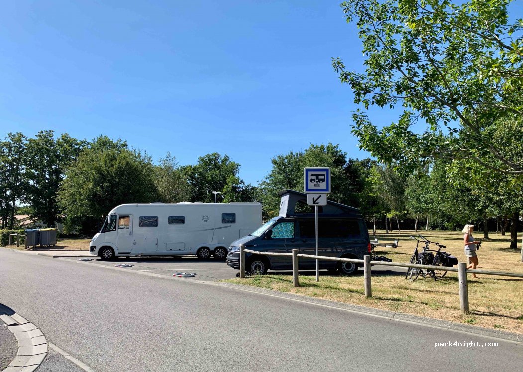 (85150) Sainte-Foy - 1 Allée de la Mairie — foto 2