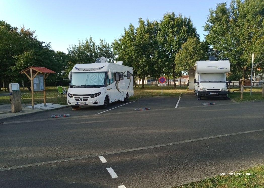(85150) Sainte-Foy - 1 Allée de la Mairie — foto 3