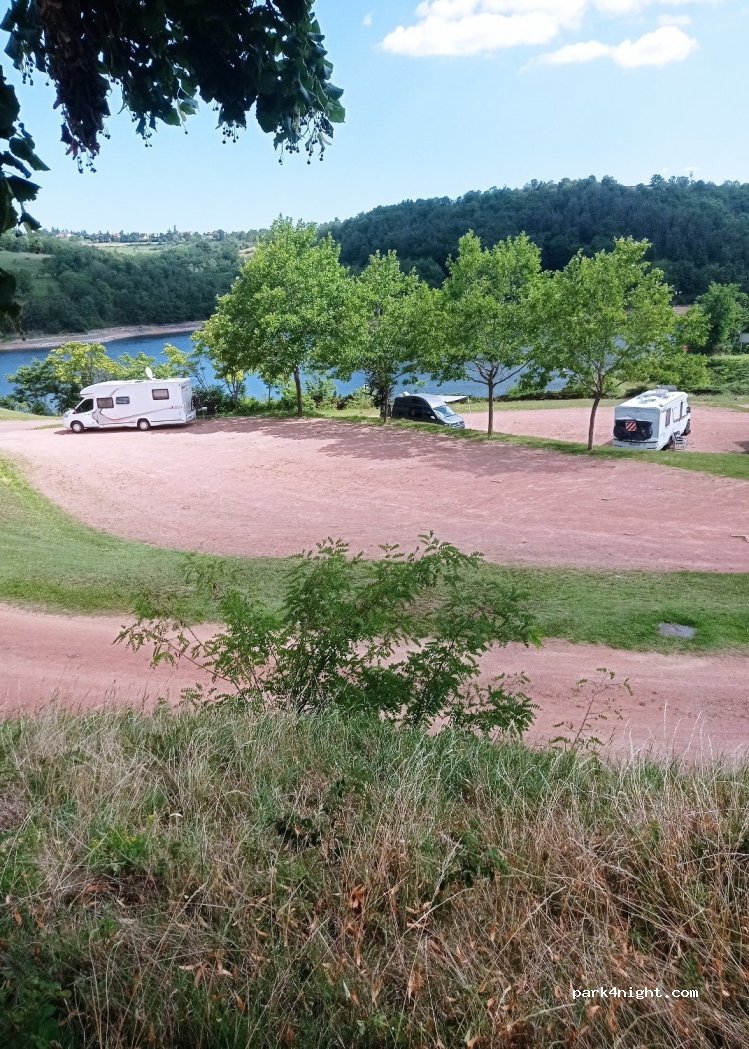 (42300) Villerest - 926 Route de Seigne — foto 2