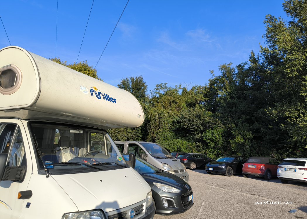 (37019) Peschiera del Garda - 1 Via Valeggio — foto