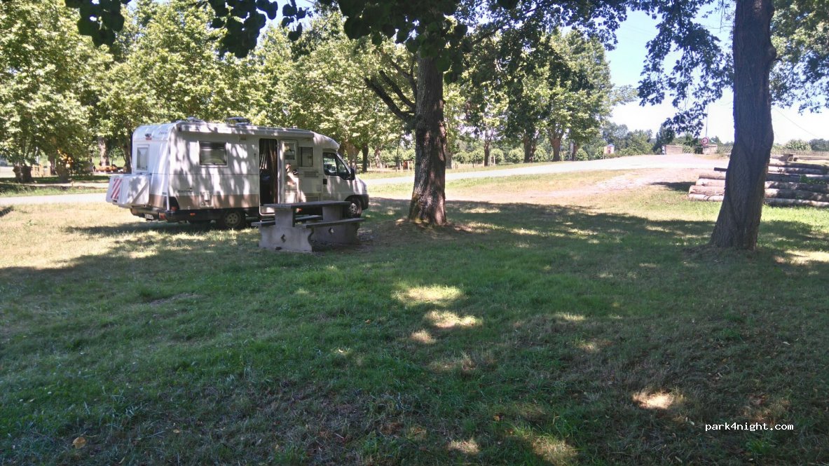 (65700) Labatut-Rivière - 4 Route de Caussade — foto