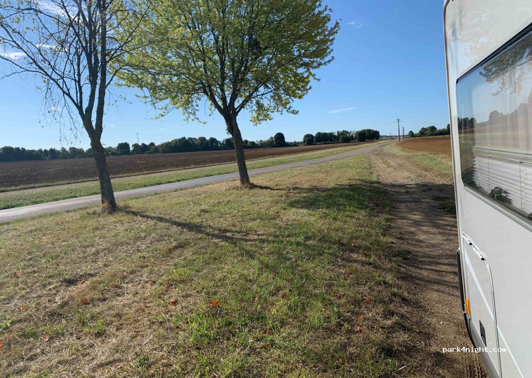 (21330) Poinçon-lès-Larrey - — foto 2