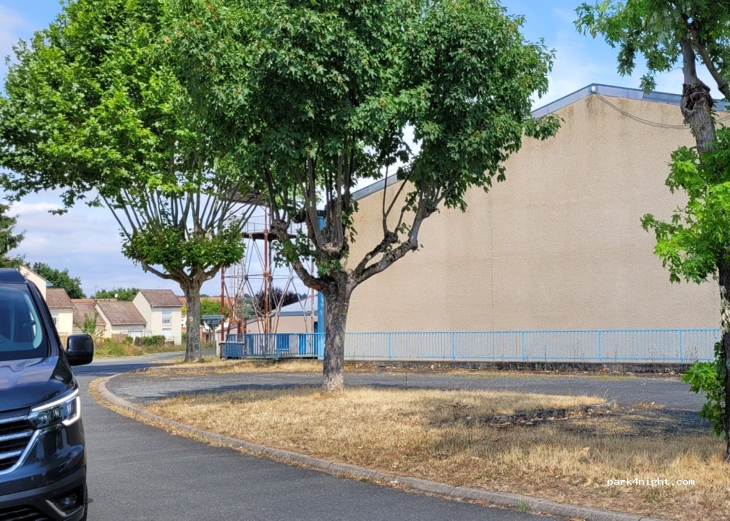 (03380) Huriel - 26B Rue des Calaubys — foto 3