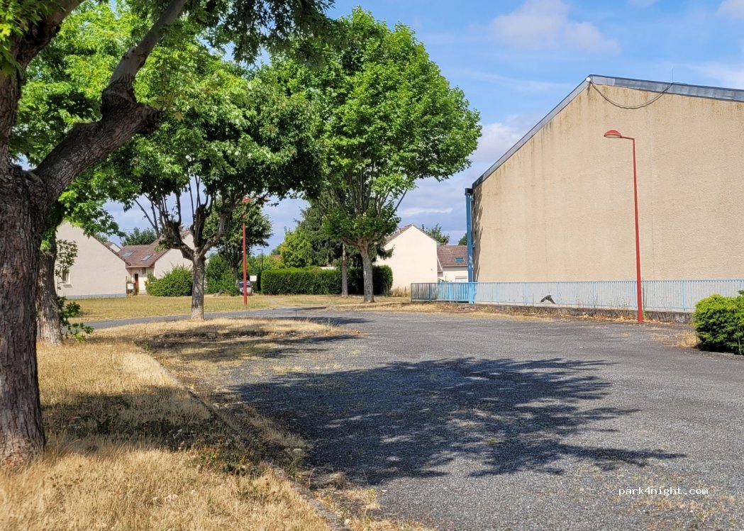 (03380) Huriel - 26B Rue des Calaubys — foto 4