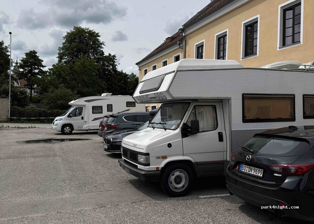 (381 01) Český Krumlov - U Poráků — foto 3