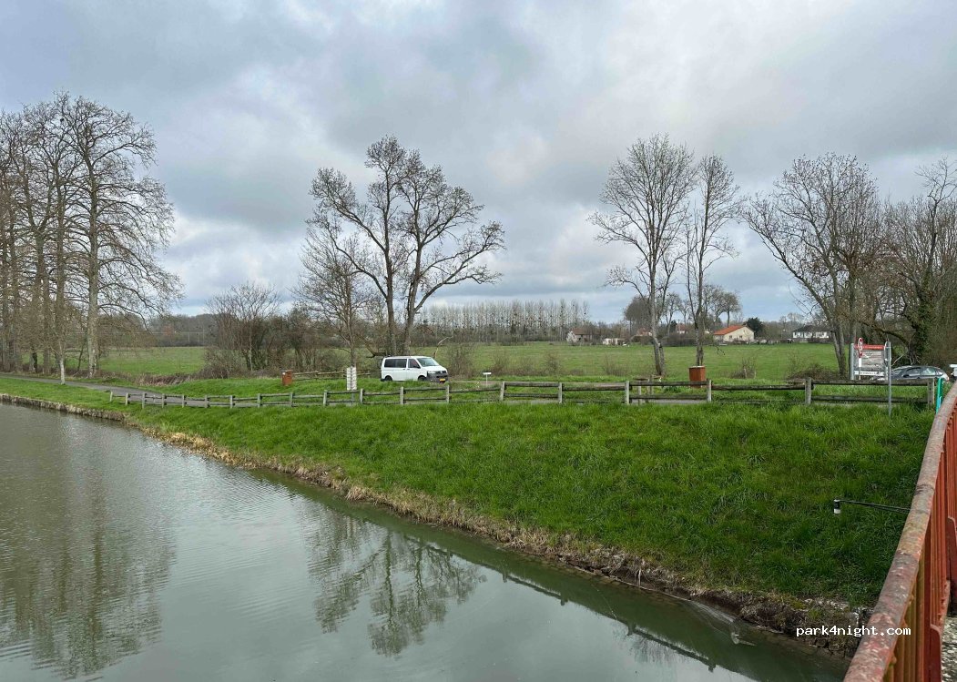 (58000) Sermoise-sur-Loire - Chemin de Halage — foto 4