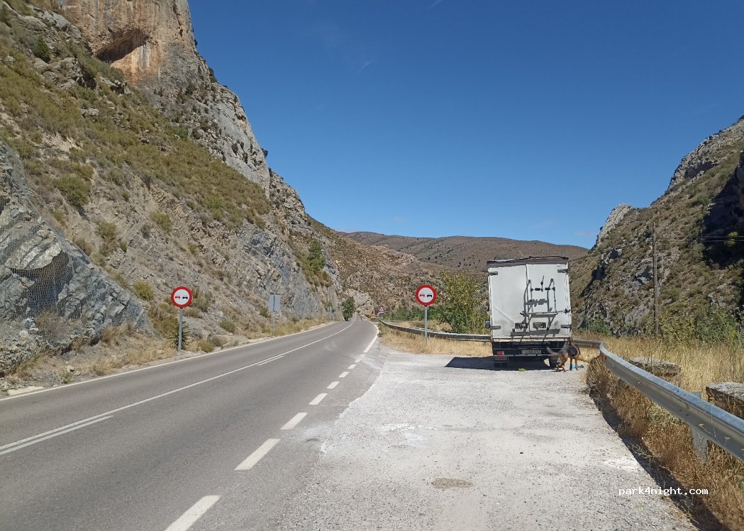 (26589) Arnedillo - Unnamed road — foto
