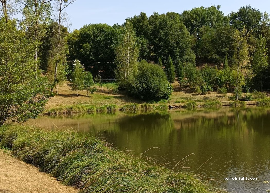 Aire de camping-cars de Morlhon-le-Haut — foto 2