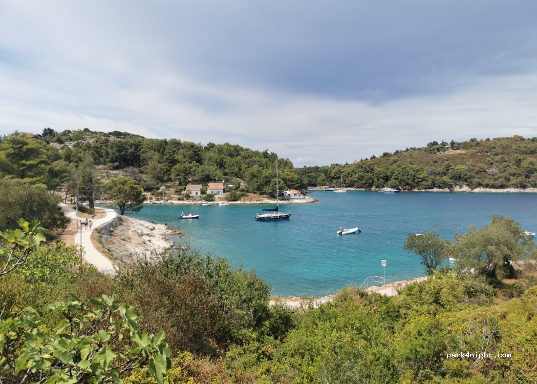 (51550) Mali Lošinj - 1 Valdarke ulica — foto 2