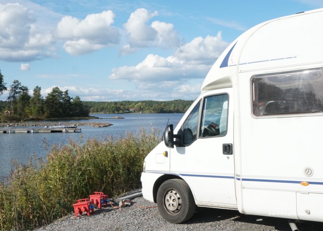 (610 42)  - 1 Hummelvik Skärgårdsby — foto