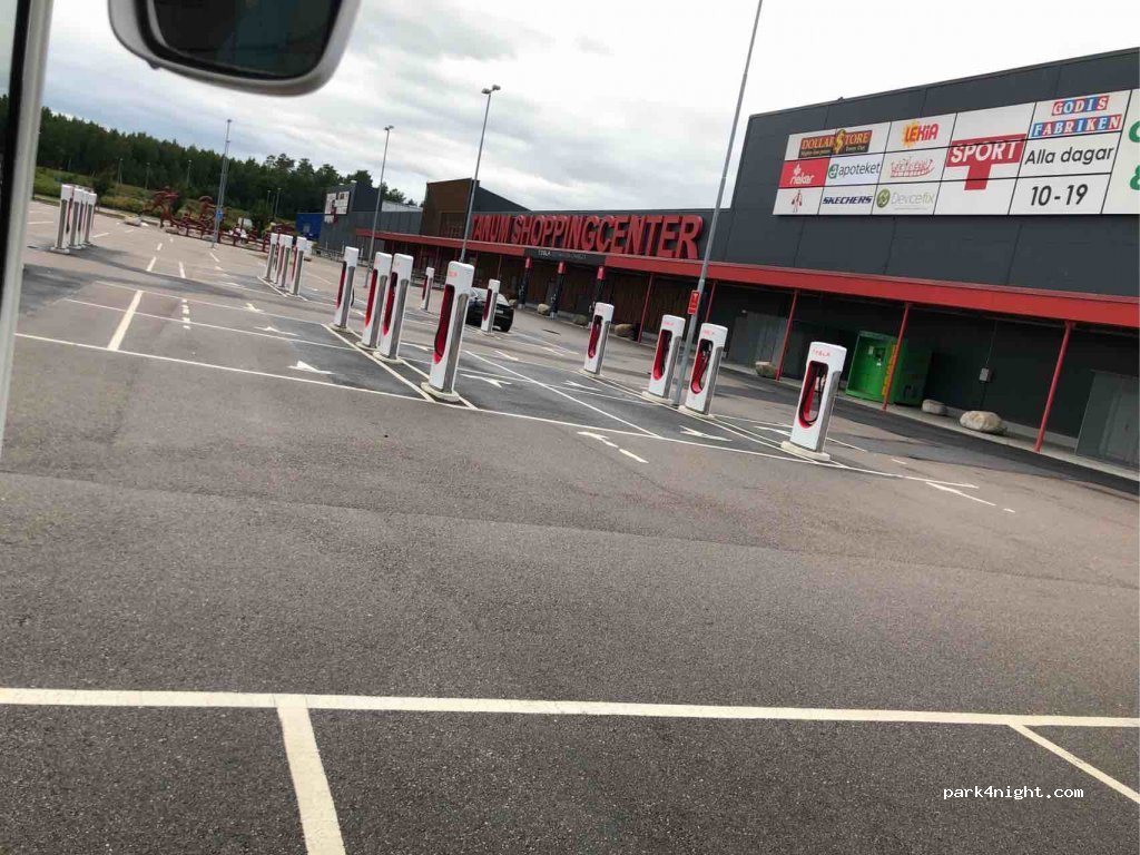 (457 32) Tanumshede - 8 Brehogsvägen — foto 3