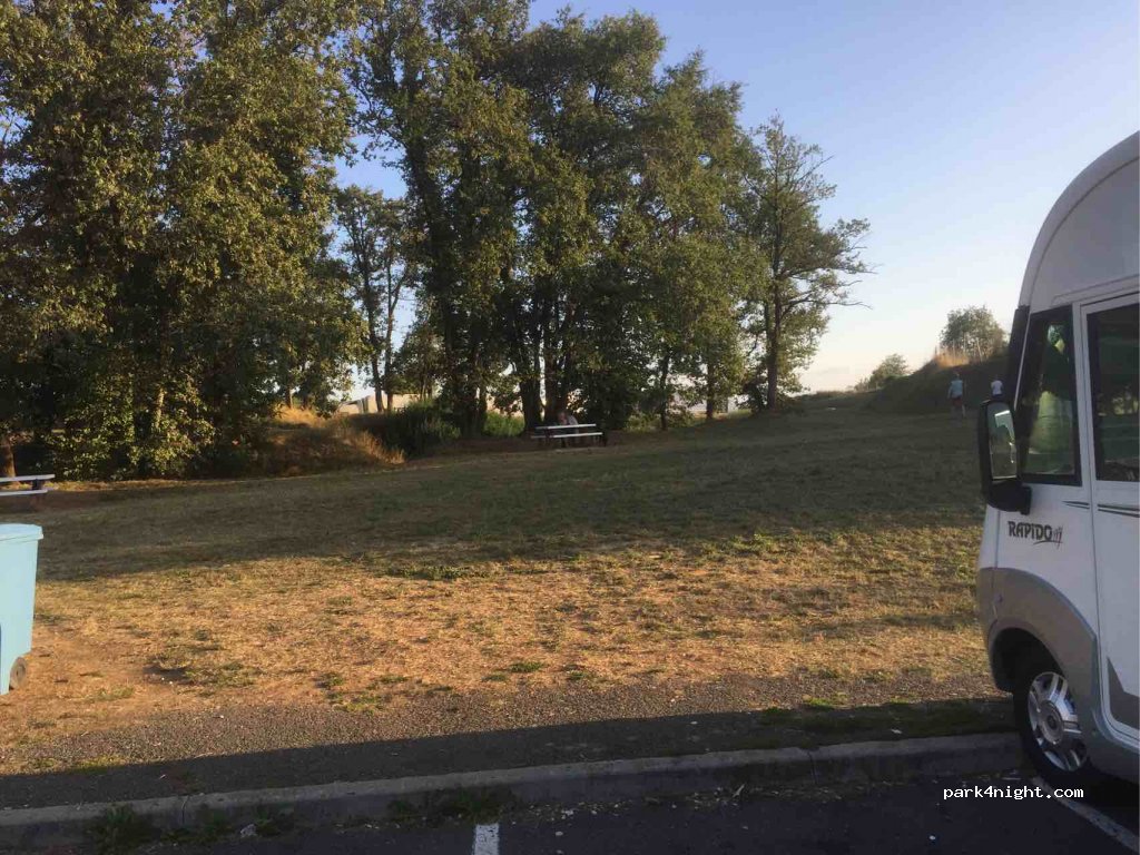 (16110) Saint-Projet-Saint-Constant - D942 — foto