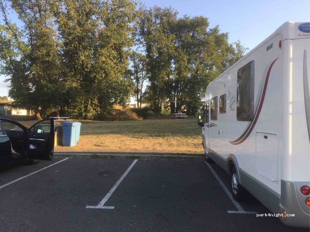 (16110) Saint-Projet-Saint-Constant - D942 — foto 2