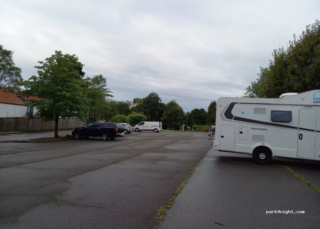 (EH54 7EH) Livingston - 2 Inn Place — foto