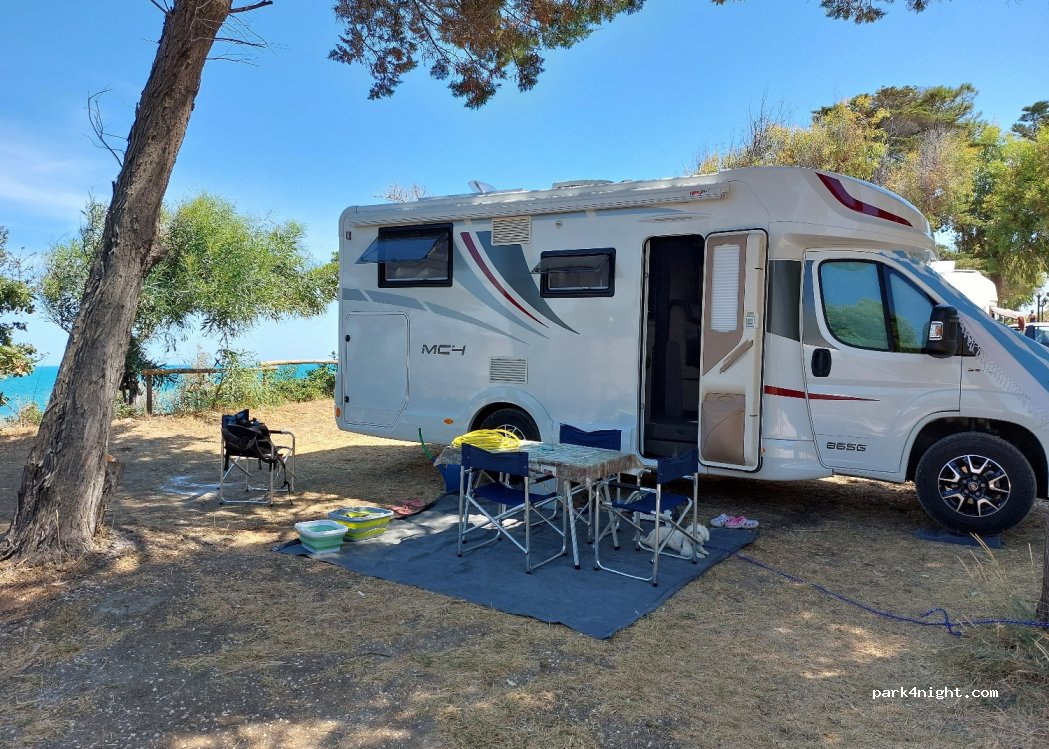 Area Camper Da Cesare — foto