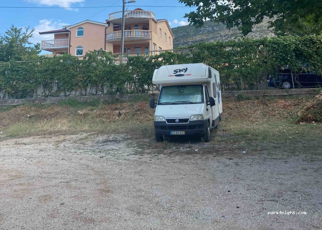 (88000) Blagaj - Unnamed Road — foto