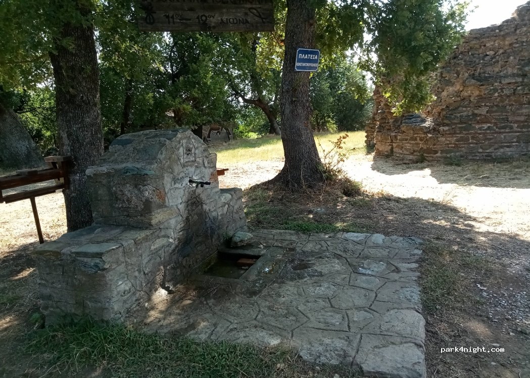 (400 07) KOKKINO NERO - Unnamed Road — foto 2