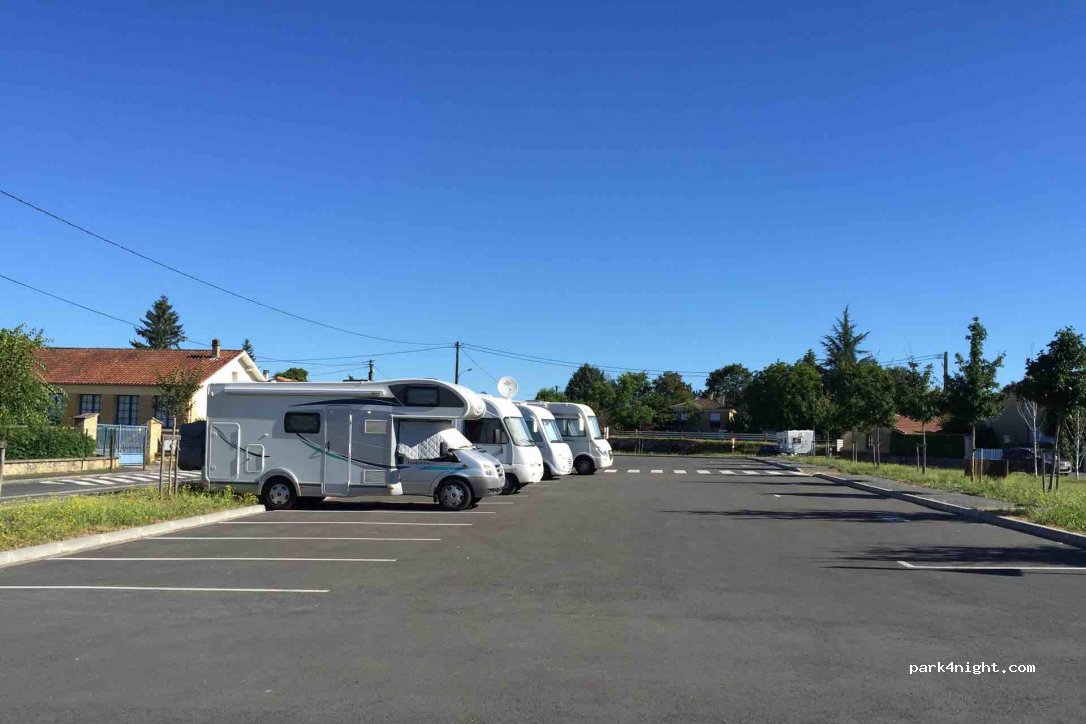 (24540) Monpazier - 8 D660 — foto