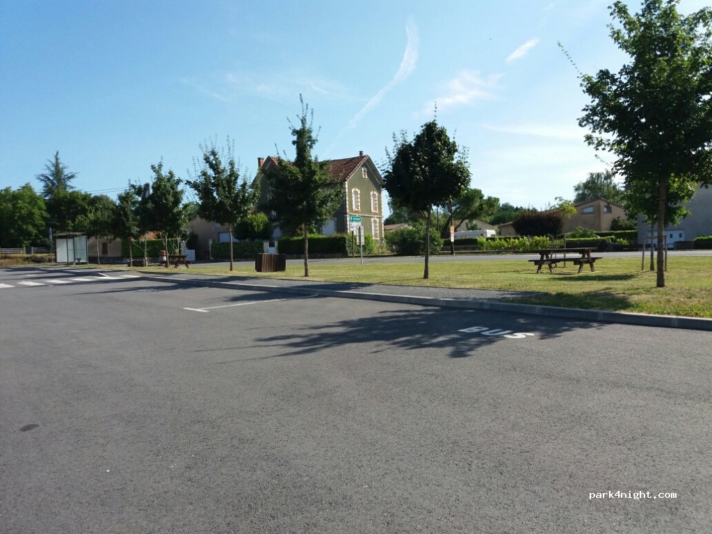 (24540) Monpazier - 8 D660 — foto 2