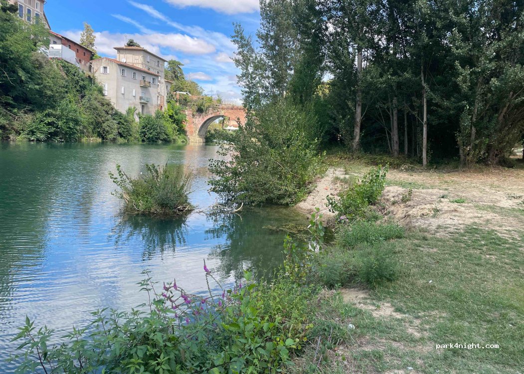 (09270) Mazères - 2 Rue Castellane — foto