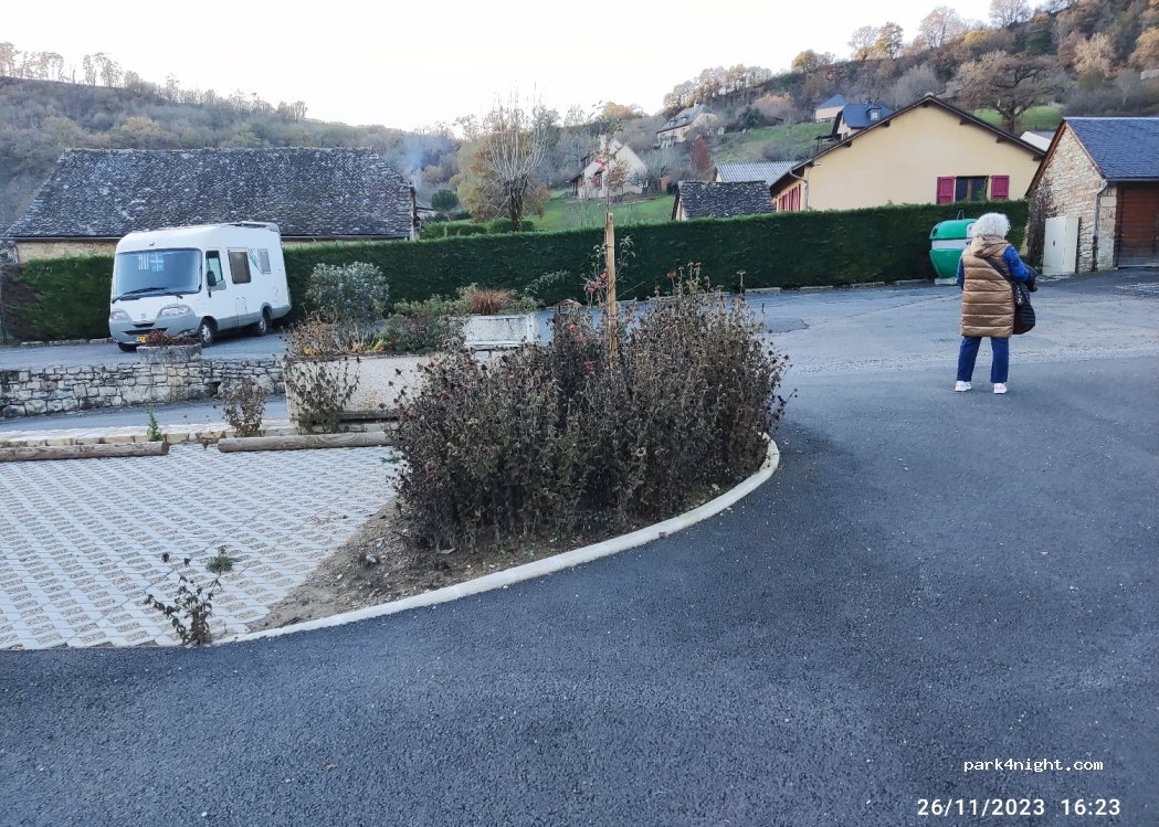(12330) Muret-le-Château - 104 Muret — foto 3