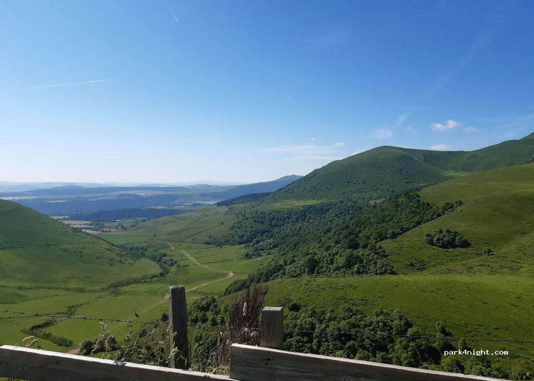 (63790) Chambon-sur-Lac - D996 — foto 5