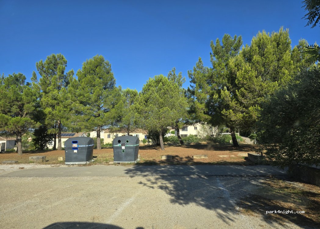 (30210) Fournes - Pl. de la Mairie — foto 5