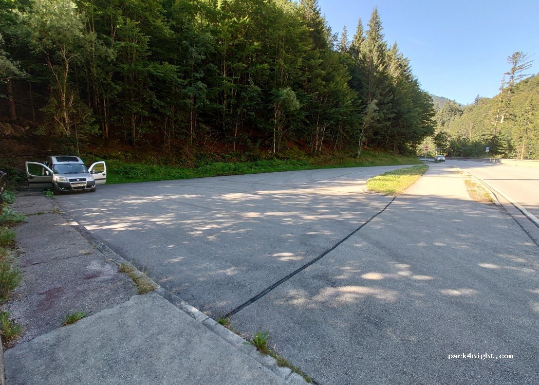 (6215) Achenwald - B307 — foto