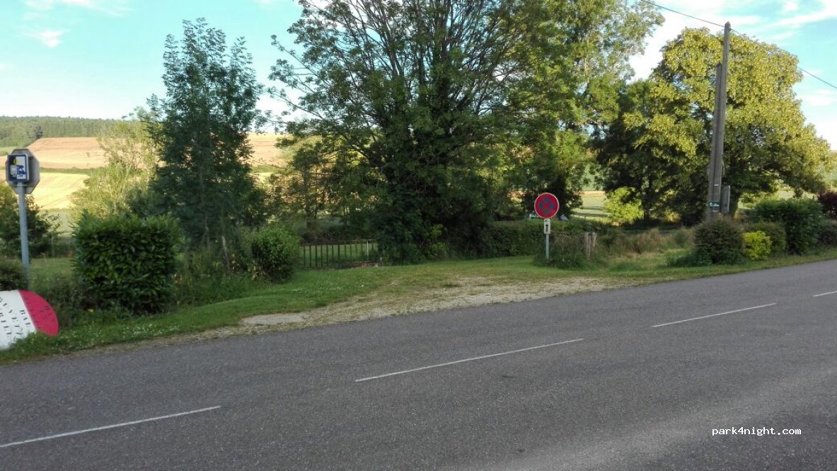 (55600) Han-lès-Juvigny - D110 — foto 3