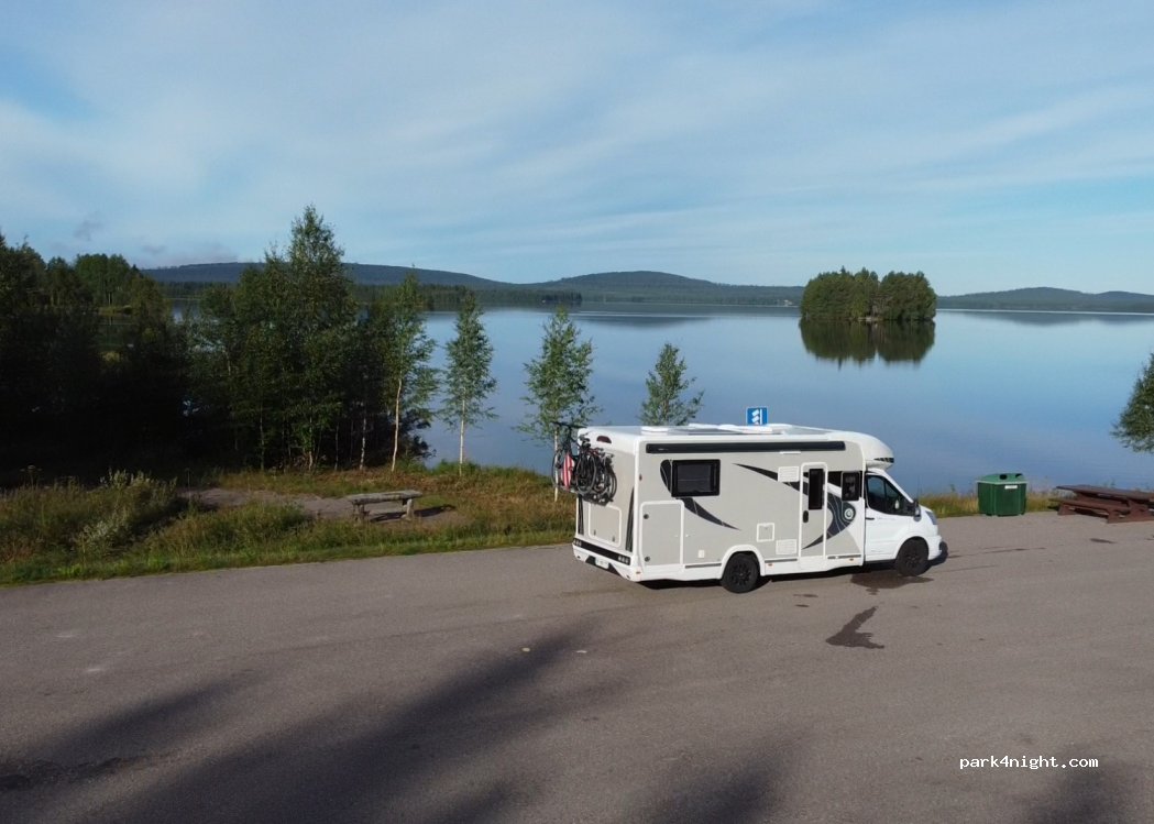 (98400) Isokylä - 688 Peräposiontie — foto