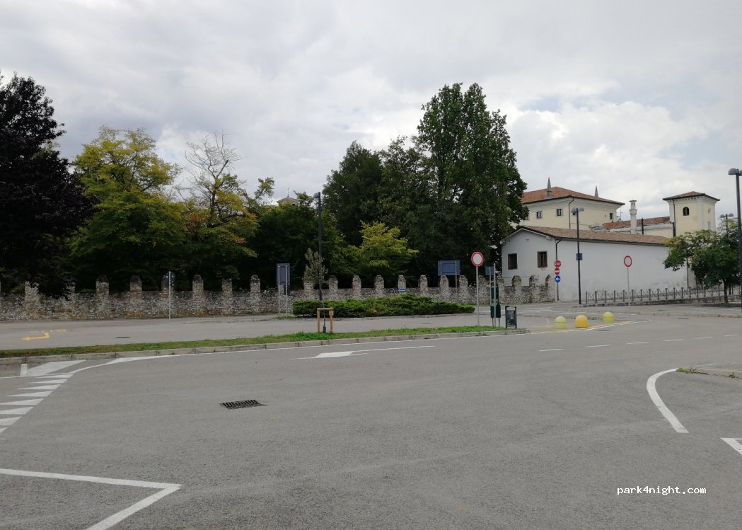 (33048) San Giovanni al Natisone - Via dell' Asilo — foto 2