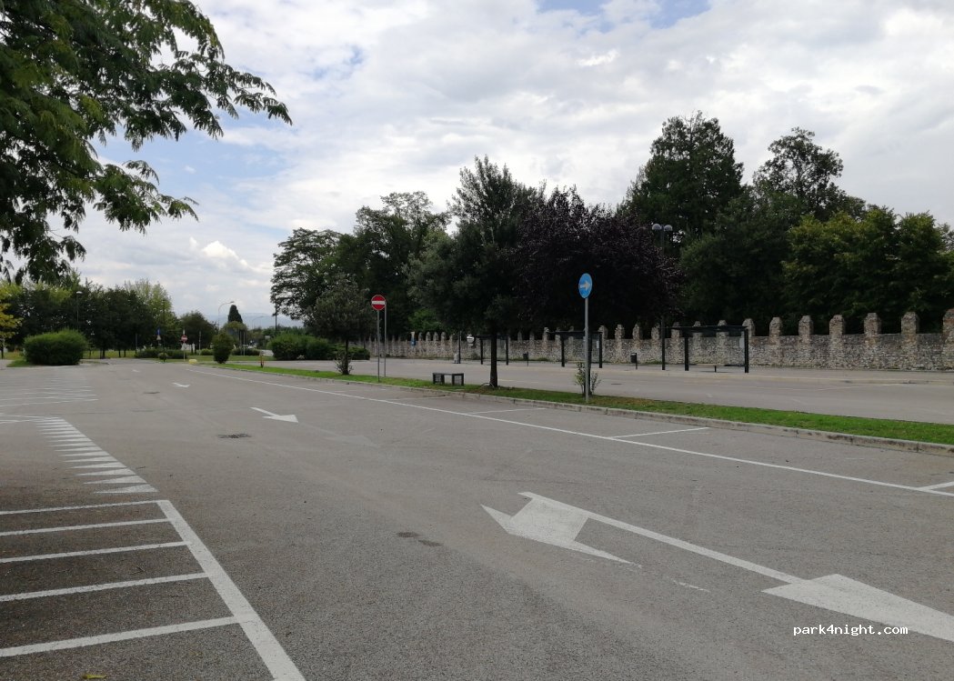 (33048) San Giovanni al Natisone - Via dell' Asilo — foto 3