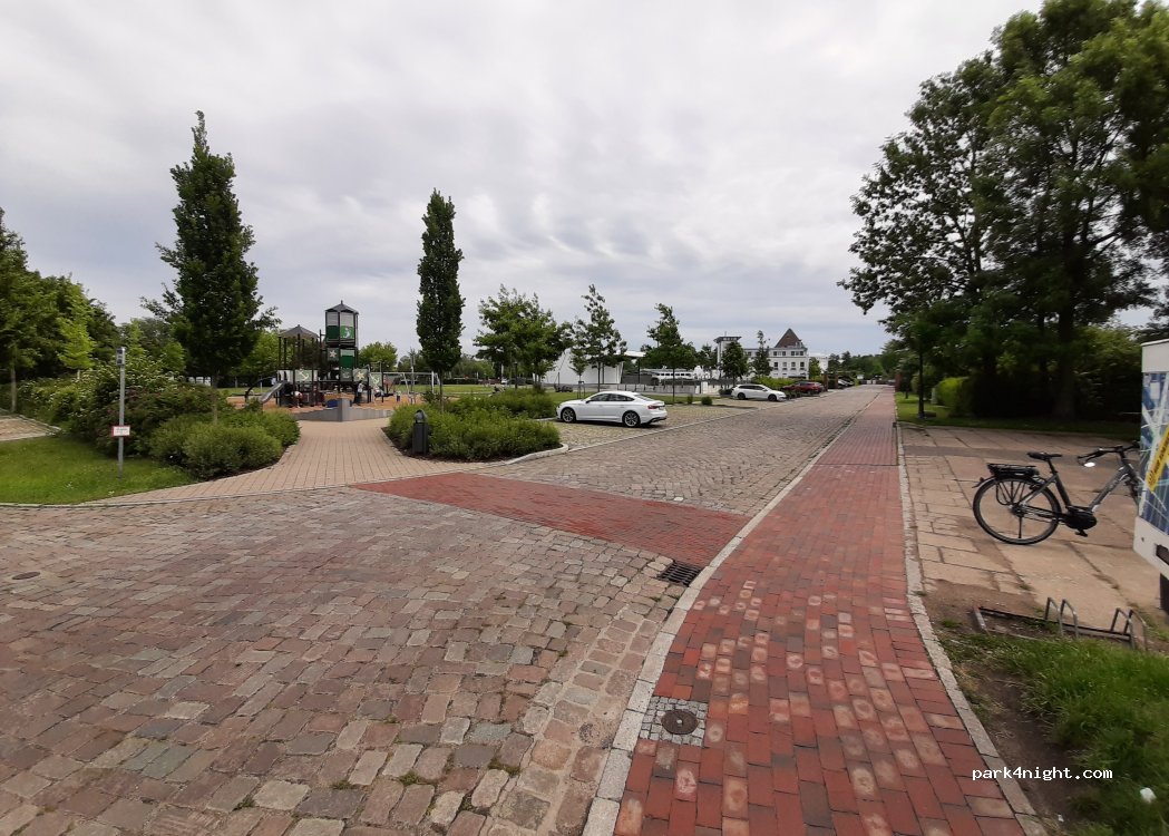 (17373) Ueckermünde - 1 Am Ueckerdamm — foto 2