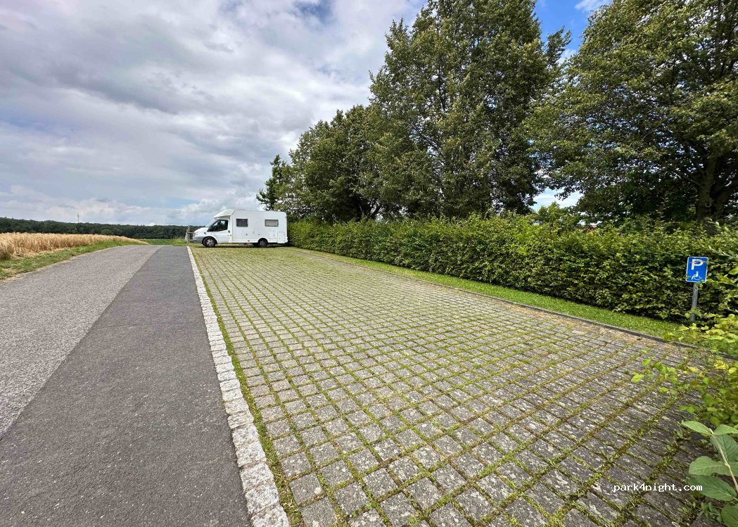 (97262) Hausen bei Würzburg - 11 Herrnstraße — foto 2