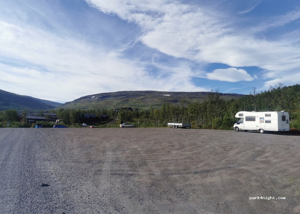 (981 93) Björkliden - Unnamed Road — foto