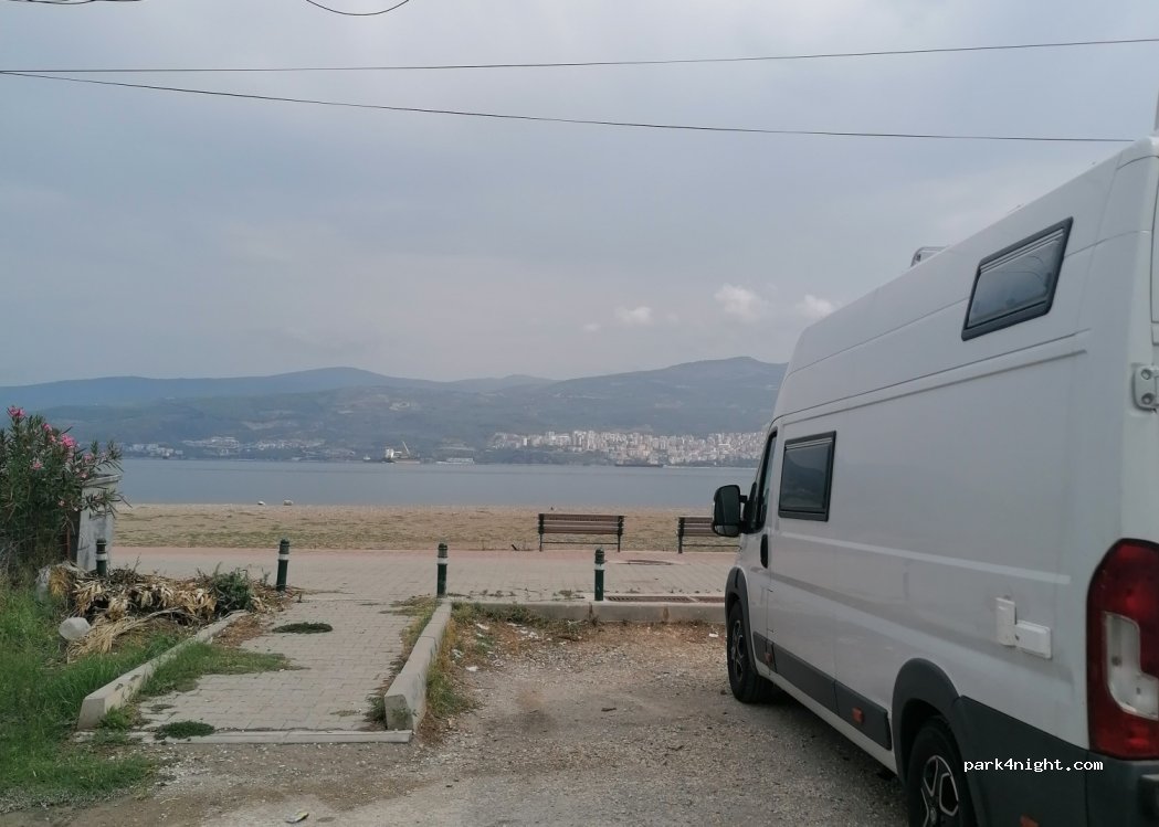 (16600) Gemlik - 47 1 Nolu Ata Caddesi — foto 3