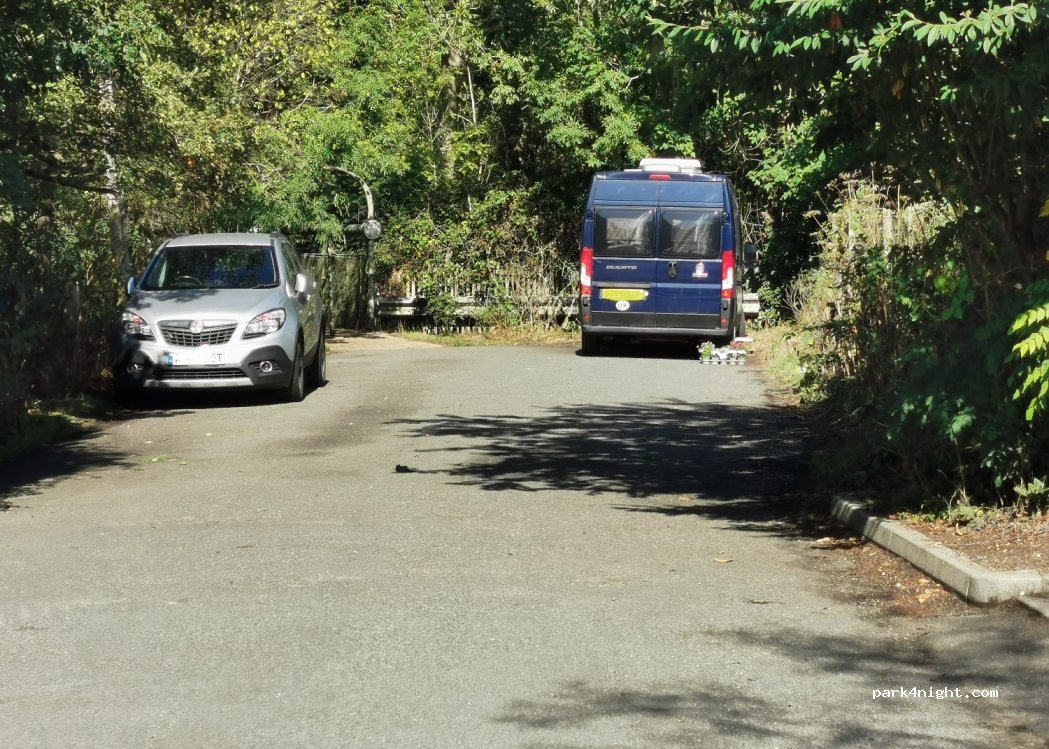 (RH4 1NP) Dorking - A25 — foto 2