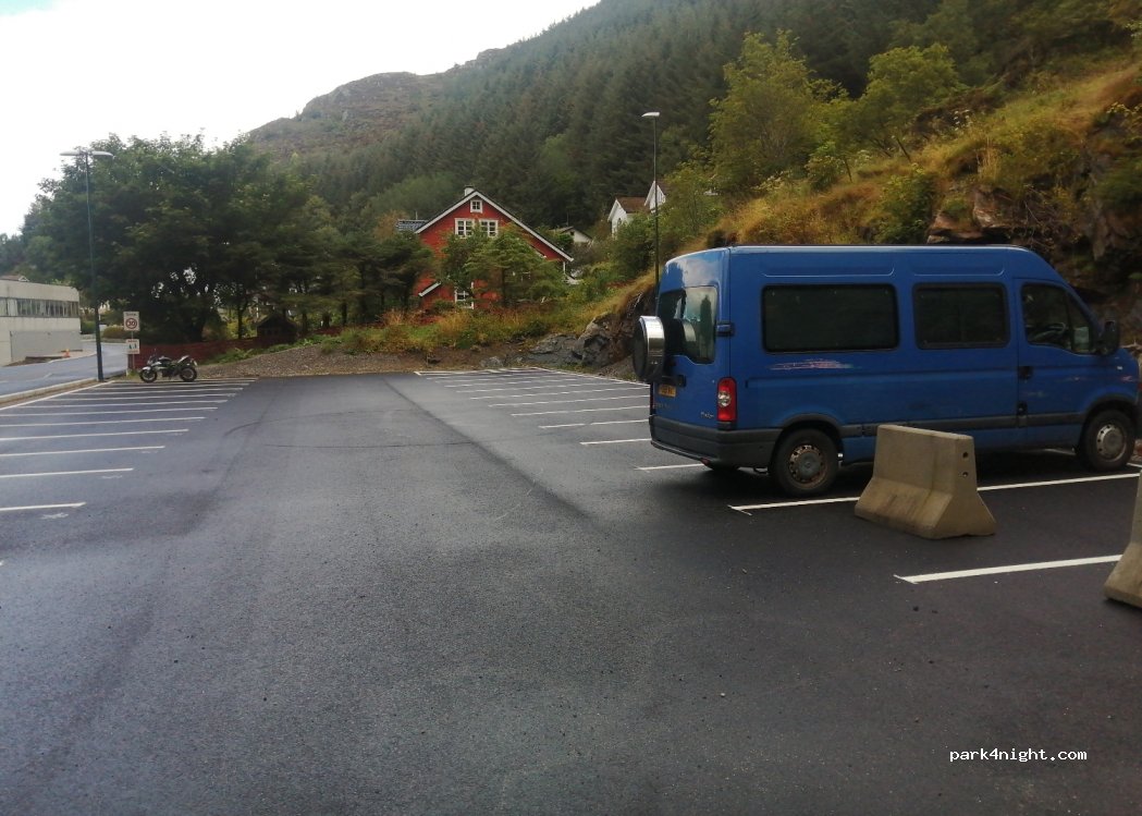 (6090)  - 30 Nørvågvegen — foto