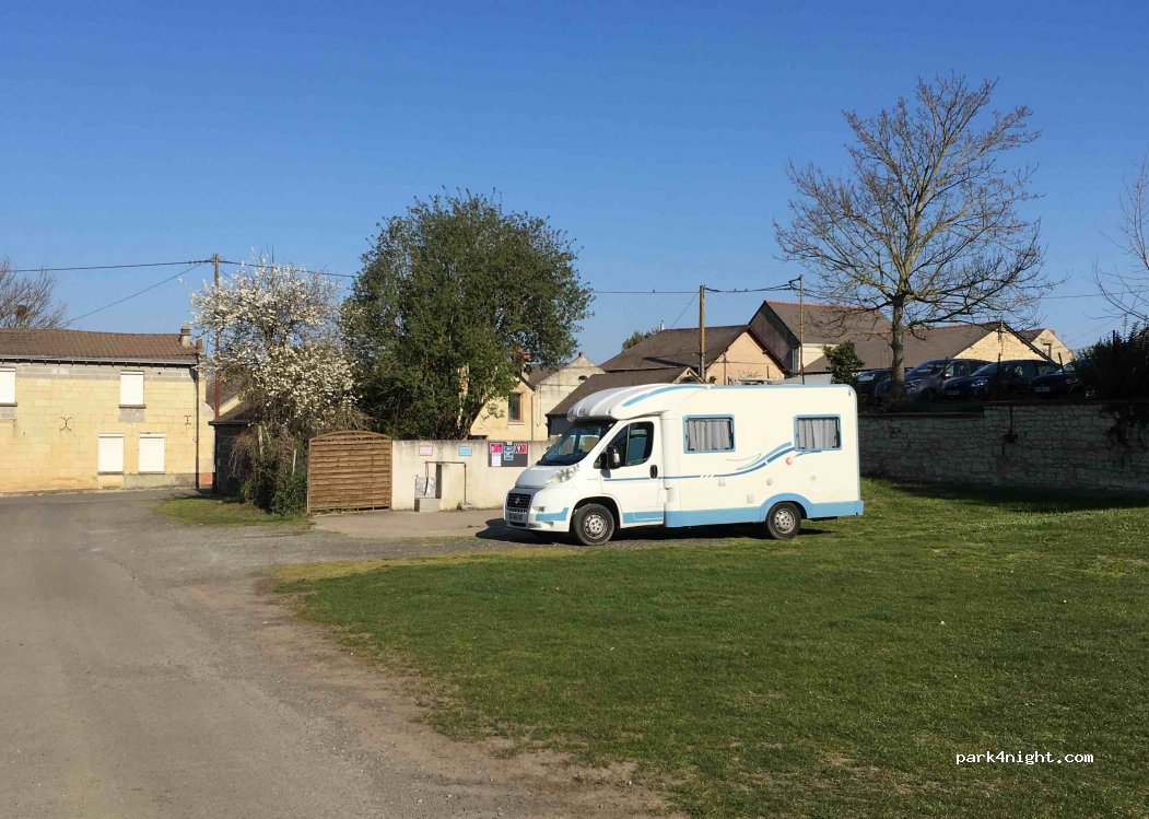 (86120) Saint-Léger-de-Montbrillais - 15 Rue des Écoliers — foto 2