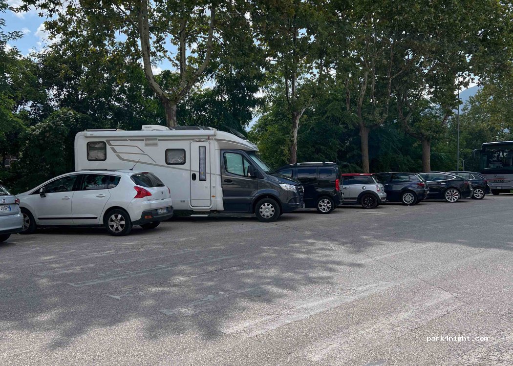 (06046) Norcia - 50 Via Circonvallazione — foto