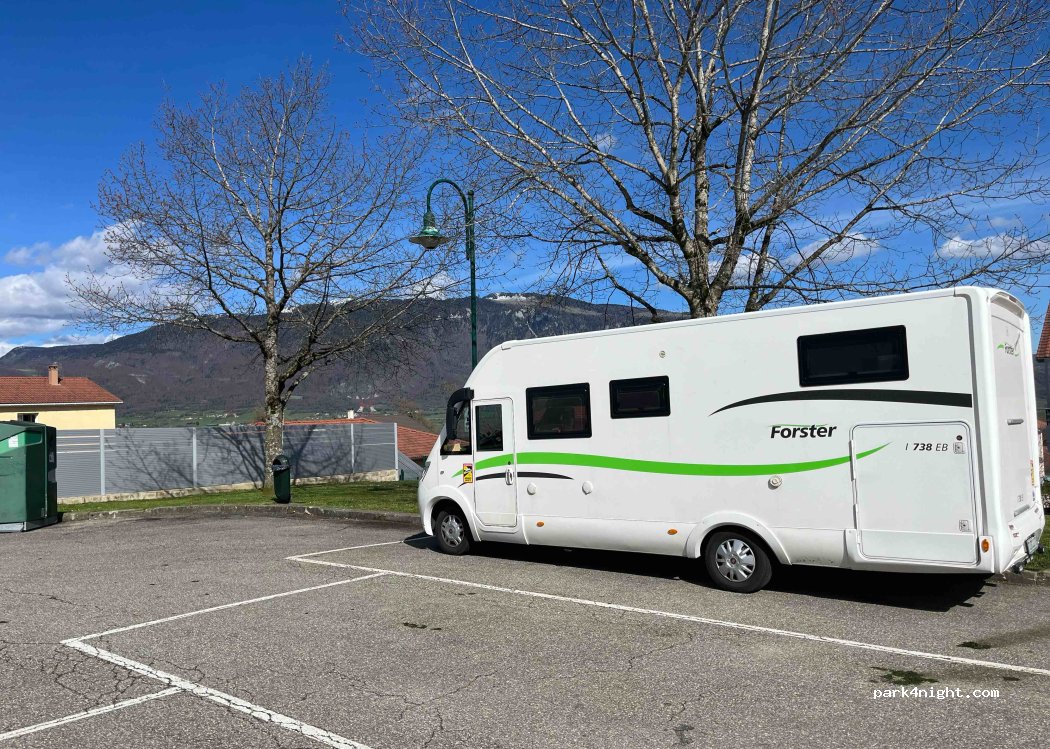 (01200) Valserhône - 40 Rue du Bugey — foto 2