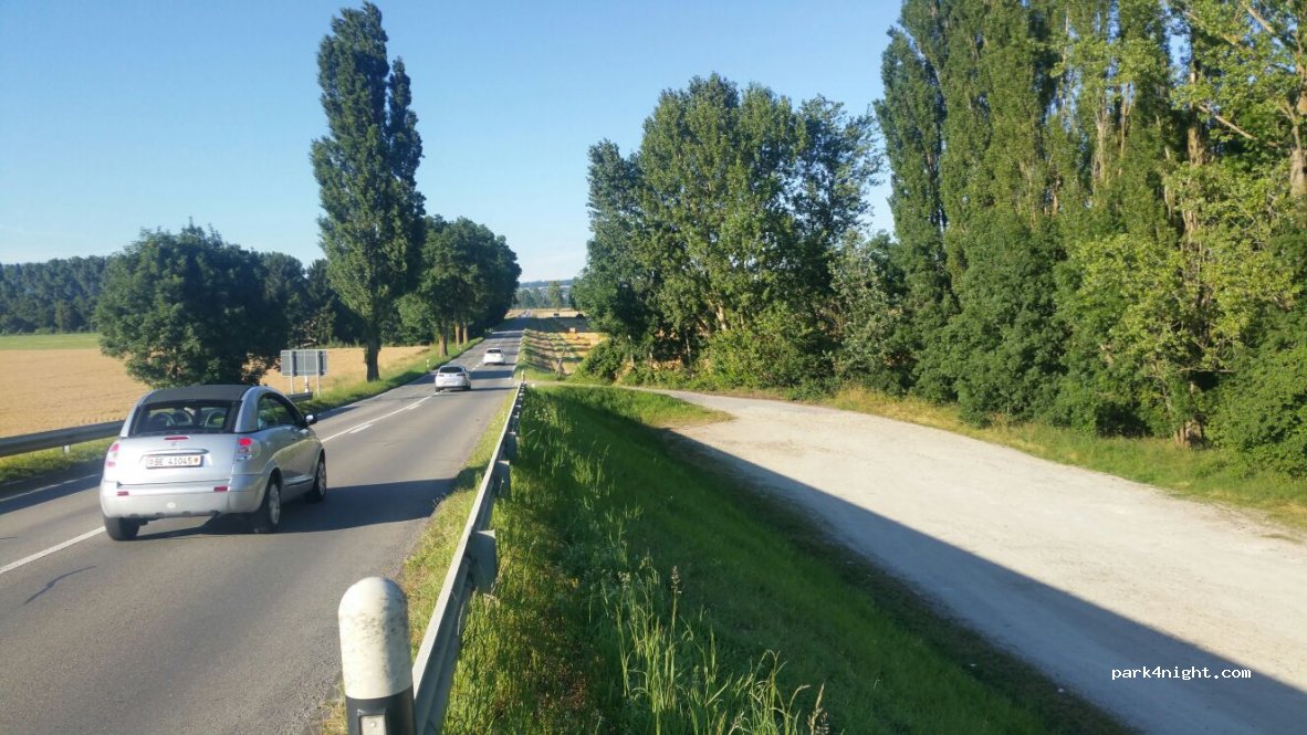 (1588) Cudrefin - 3 Cudrefinstrasse — foto 3