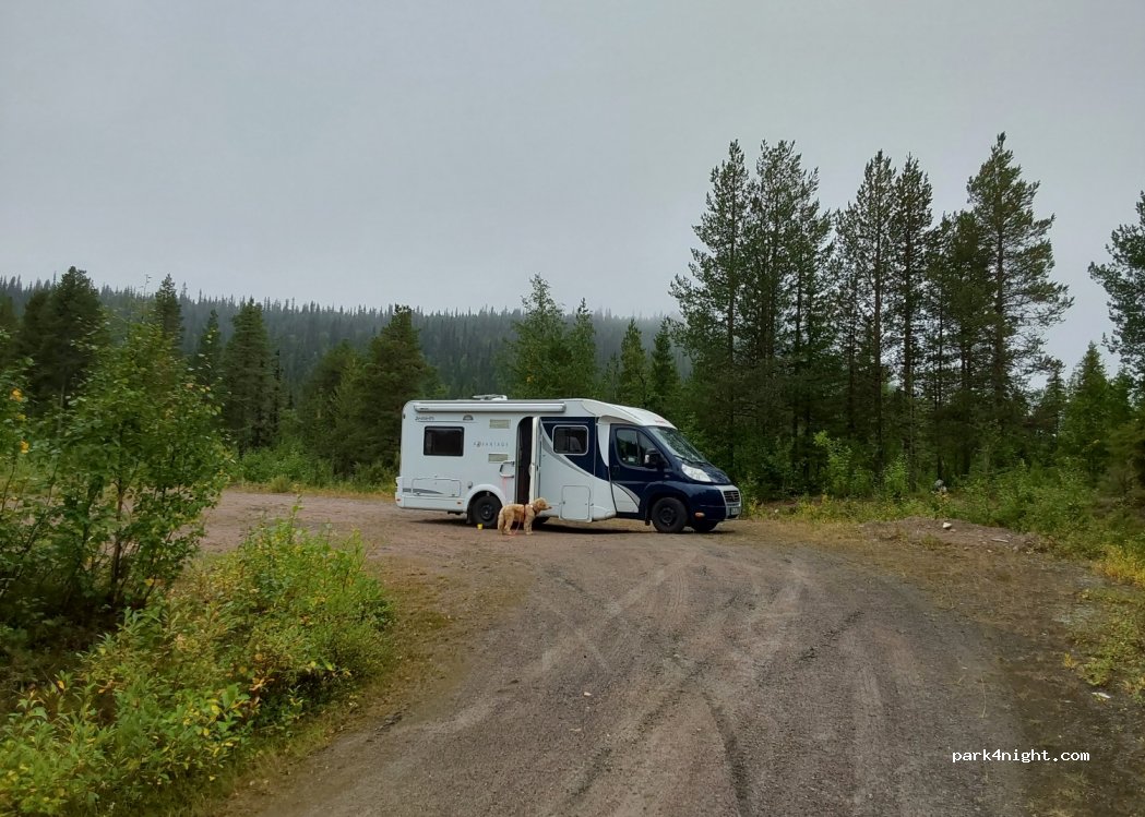 (982 04) Gällivare - Unnamed Road — foto
