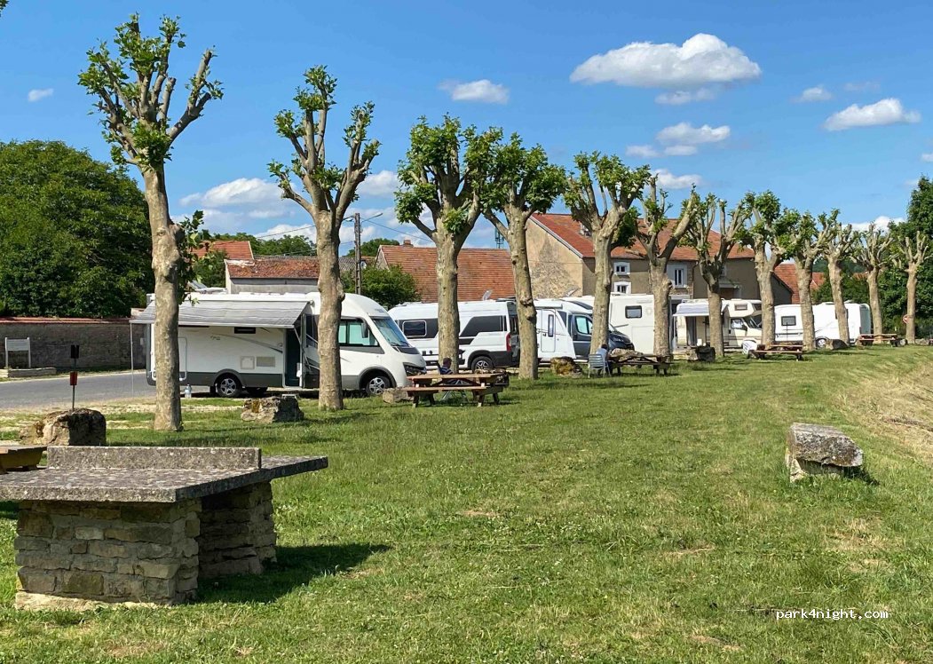 (52150) Goncourt - Rue des Lottes — foto 2
