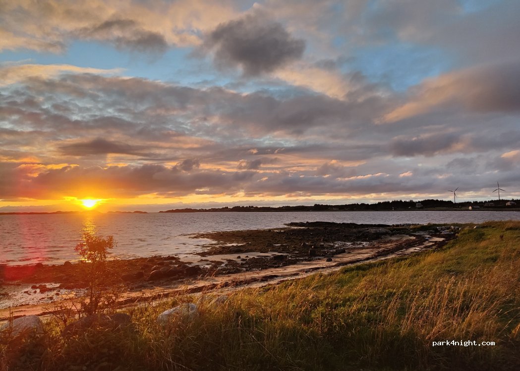 (6487) Harøy - 237 Røsåkvegen — foto